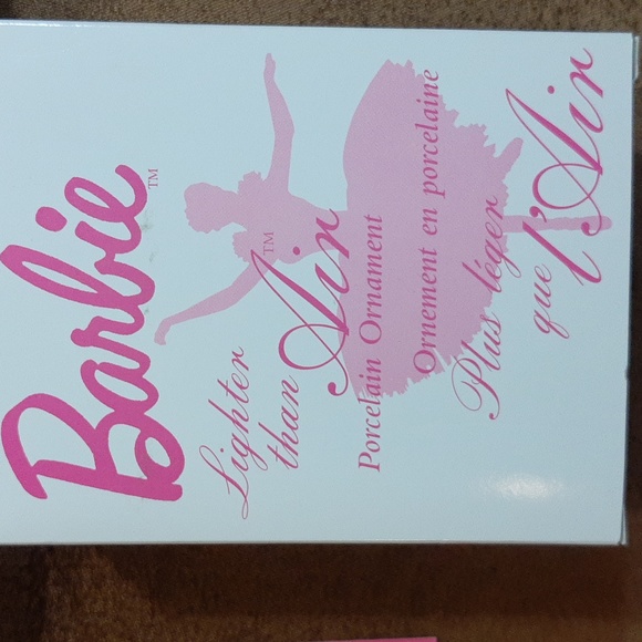 Barbie Lighter than Air porcelain ornament - Picture 10 of 15